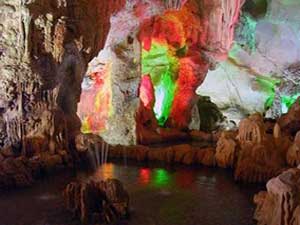 Trinh Nu Cave